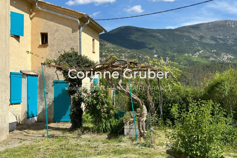 Maison à vendre à Digne-les-bains — Vue montagne — photo 8
