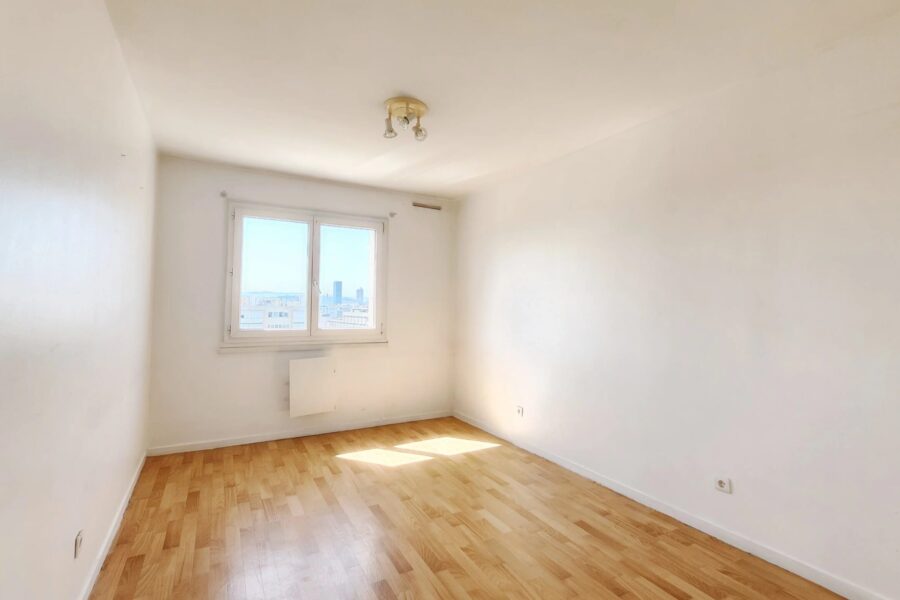 Appartement à vendre à Villeurbanne — Vue sur la ville — photo 12