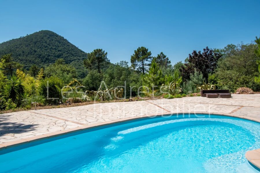 Maison à vendre à Les adrets-de-l&rsquo;estérel — Vue montagne — photo 9