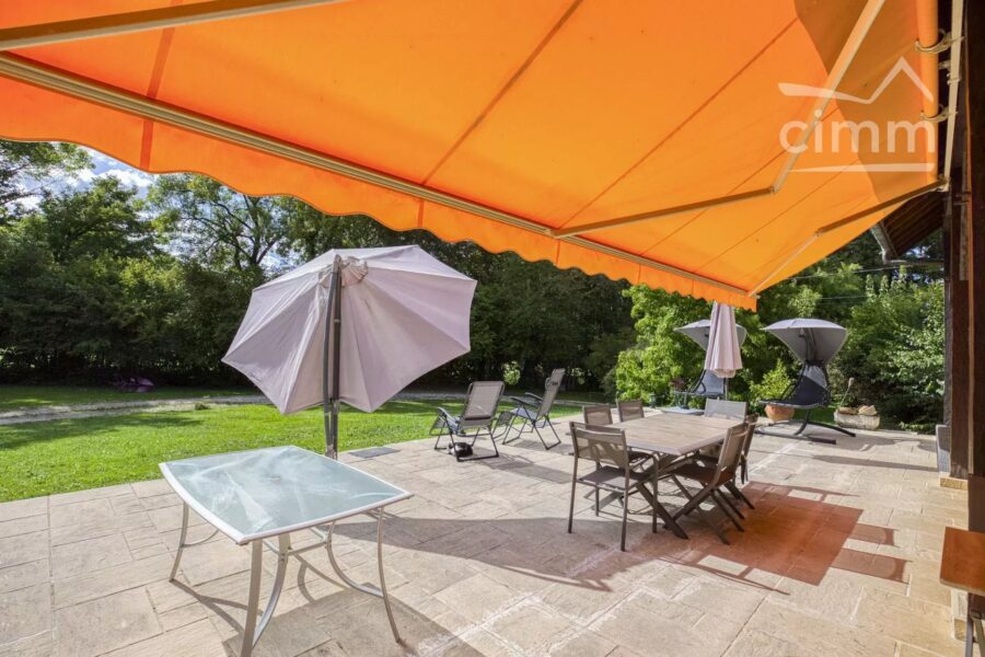 Maison à vendre à Les abrets en dauphiné — Vue montagne — photo 5