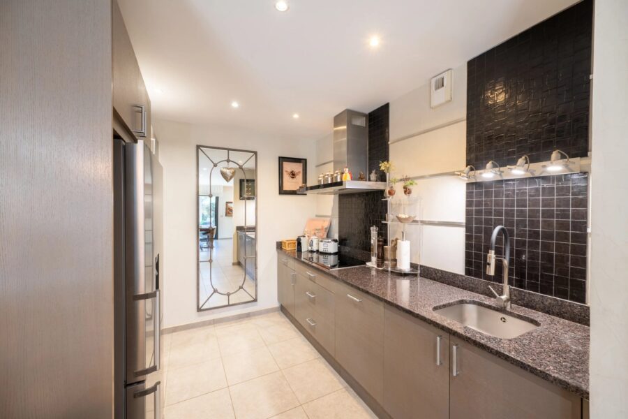 Appartement à vendre à Saint-raphaël — Vue parc & jardin — photo 6
