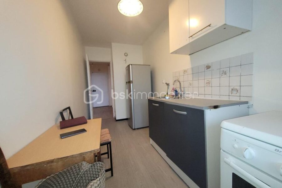 Appartement à vendre à Aubervilliers — Vue sur la ville — photo 8