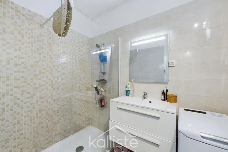 Appartement à louer à Ajaccio — Vue mer — photo 8