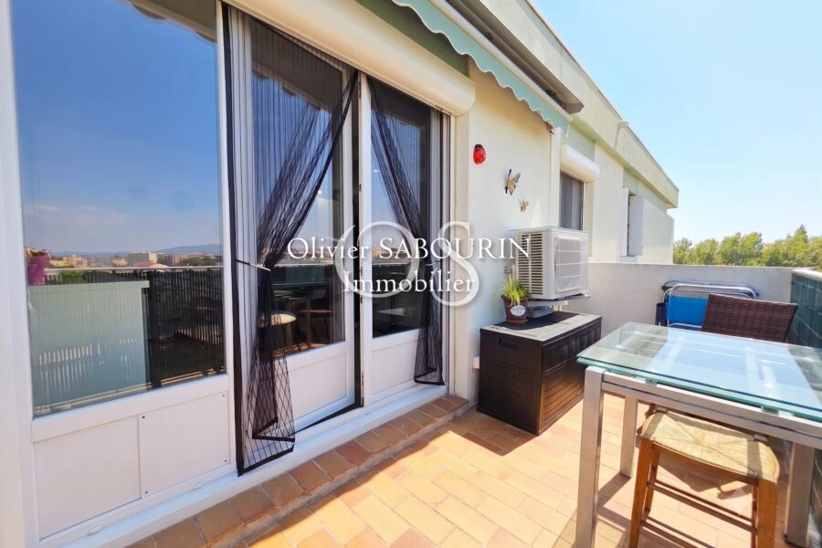 Appartement à vendre à Fréjus — Vue montagne — photo 1