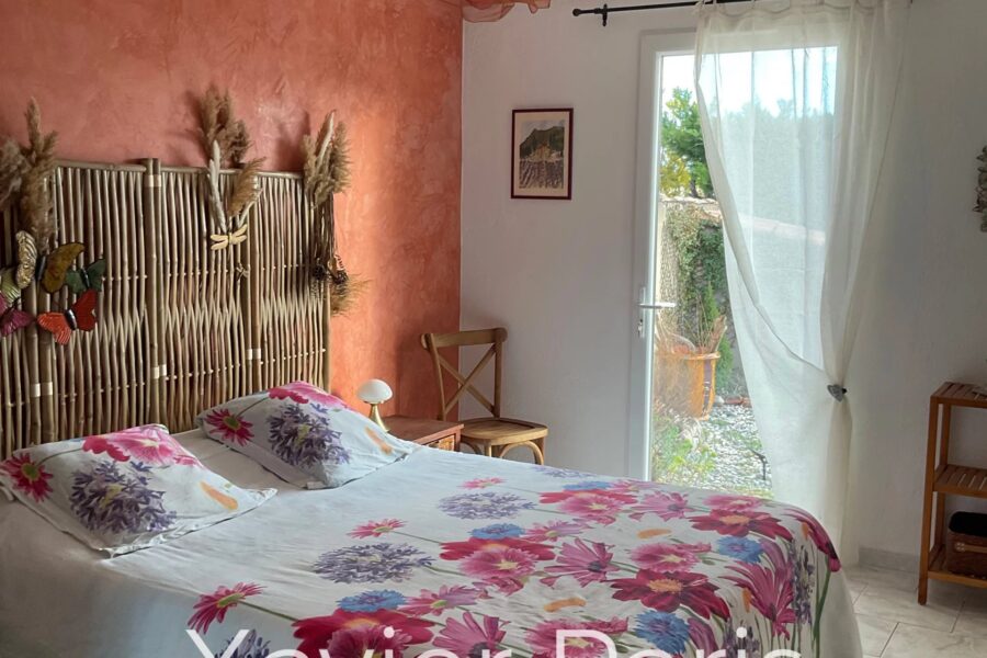 Maison à vendre à Cabrières-d&rsquo;aigues — Vue parc & jardin — photo 13