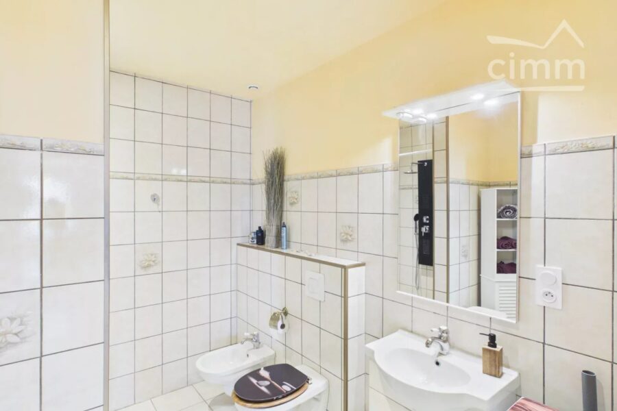 Maison à vendre à Lagorce — Vue montagne — photo 17