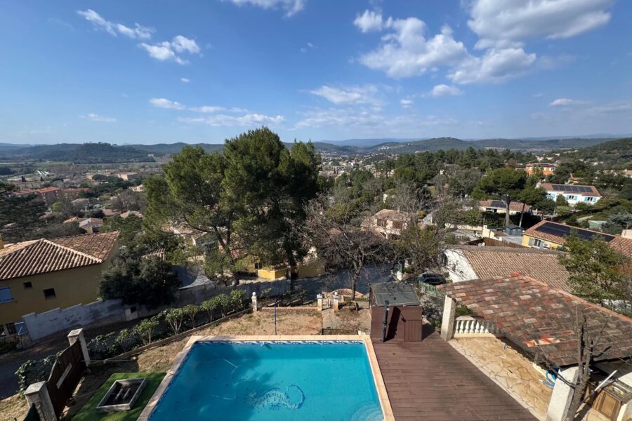 Maison à vendre à Vidauban — Vue montagne — photo 1