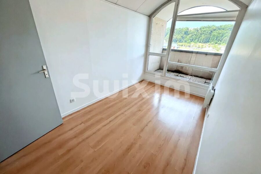 Appartement à vendre à Aix-les-bains — Vue montagne — photo 4