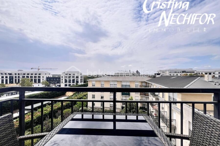 Appartement à vendre à Chessy — Vue sur la ville — photo 1