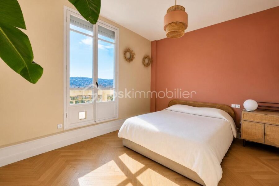 Appartement à louer à Nice — Vue sur la ville — photo 9