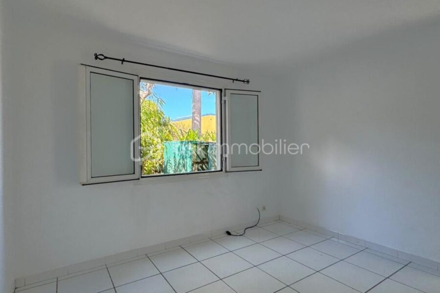 Maison à vendre à Les avirons — Vue mer — photo 9