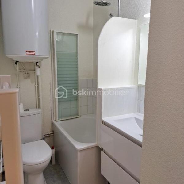 Appartement à vendre à Les sables d olonne — Vue marina & port — photo 9