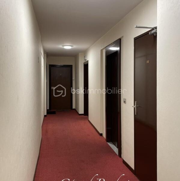 Appartement à vendre à Suresnes — Vue sur la ville — photo 9