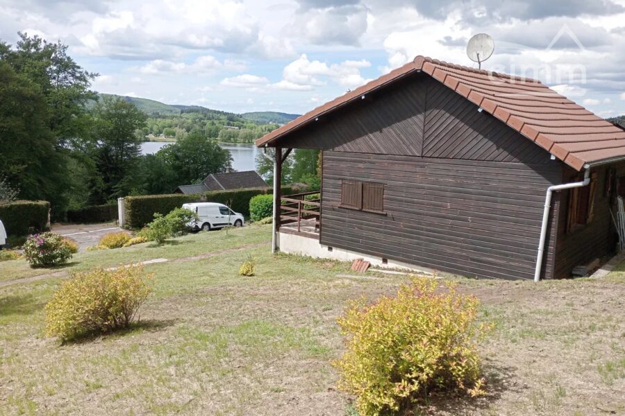 Maison à vendre à Beaumont-du-lac — Vue lac — photo 2