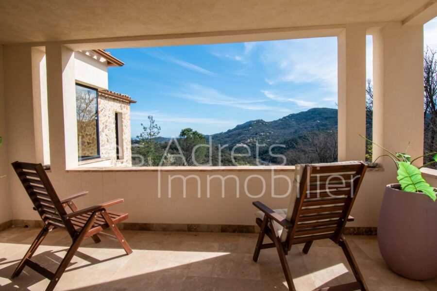 Maison à vendre à Les adrets-de-l&rsquo;estérel — Vue mer — photo 12