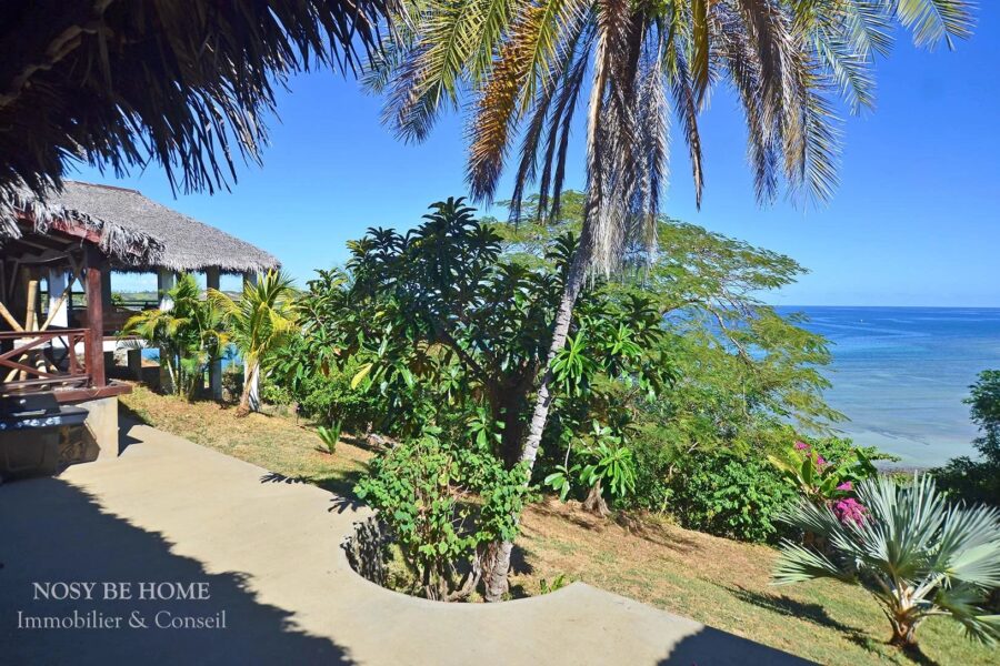 Maison à vendre à Nosy be — Vue mer — photo 2