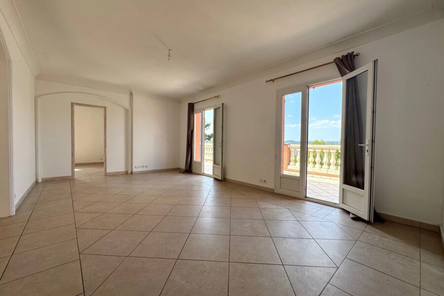 Maison à vendre à Vidauban — Vue montagne — photo 8