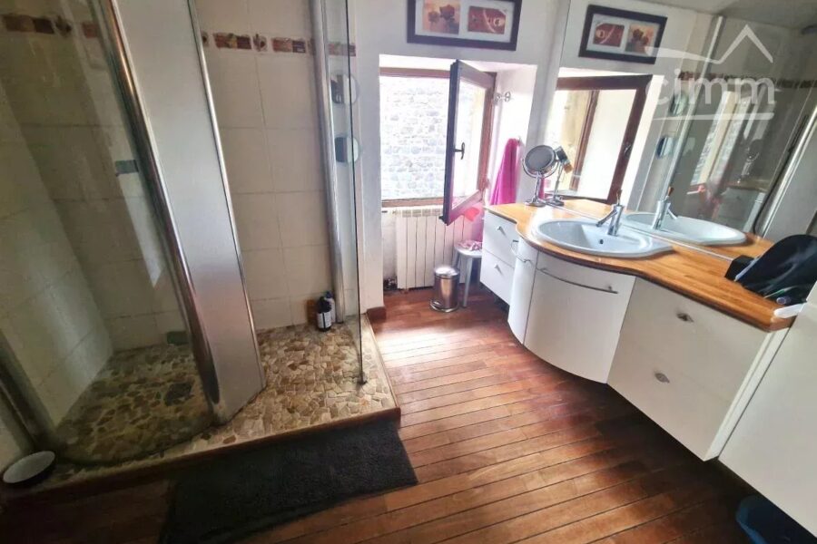 Maison à vendre à Alissas — Vue montagne — photo 3