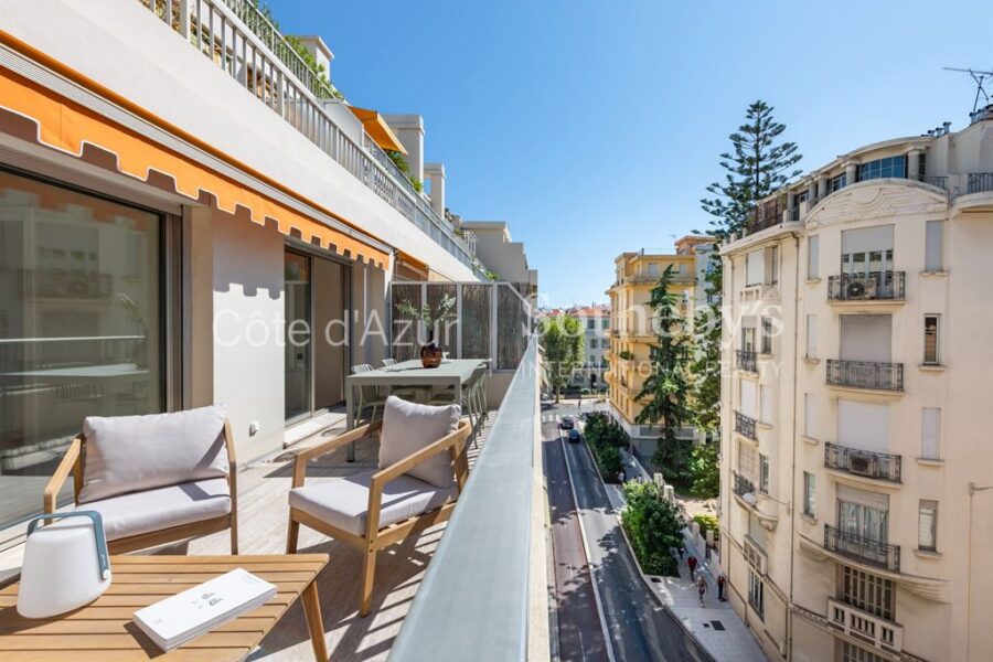 Appartement à vendre à Nice — Vue sur la ville — photo 5