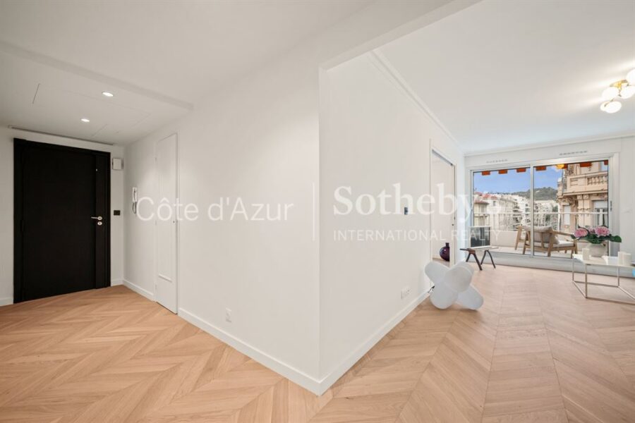 Appartement à vendre à Nice — Vue sur la ville — photo 9