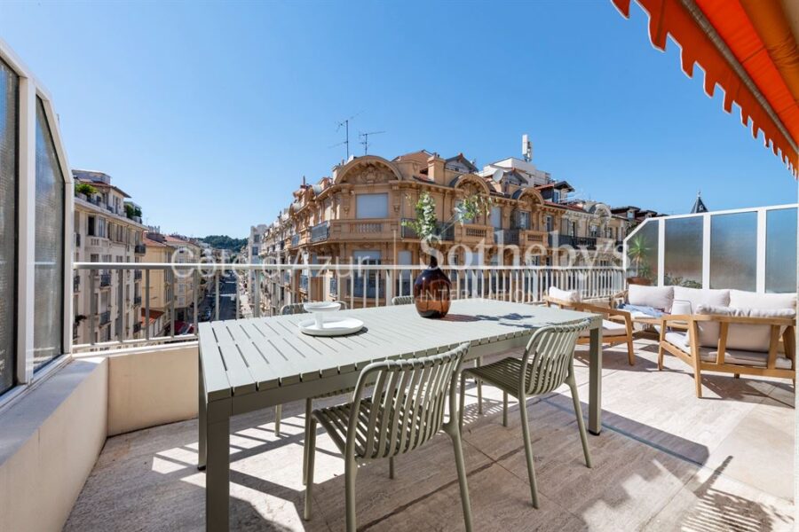 Appartement à vendre à Nice — Vue sur la ville — photo 4