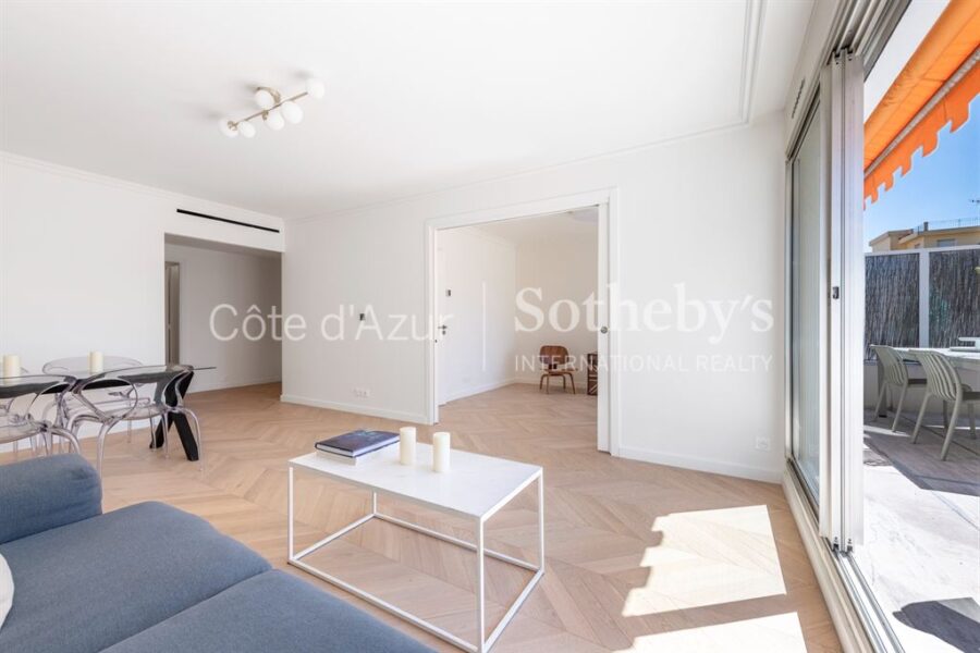 Appartement à vendre à Nice — Vue sur la ville — photo 8