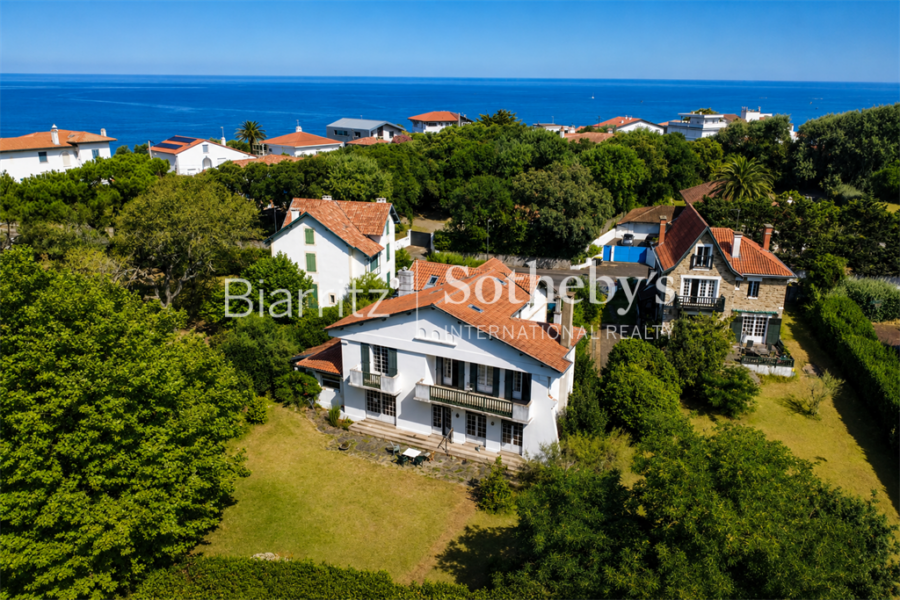 Maison à vendre à Anglet — Vue parc & jardin — photo 2
