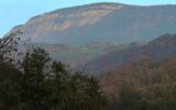 Terrain à vendre à Saint-geoire-en-valdaine — Vue montagne — photo 1