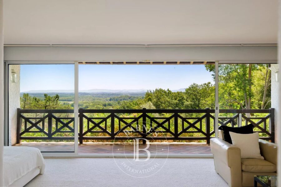Maison à vendre à Saint-martin-de-seignanx — Vue montagne — photo 7