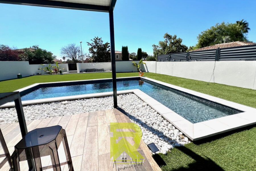 Maison à vendre à Agde — Vue sur la ville — photo 2