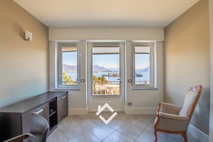Maison à vendre à Stresa — Vue lac — photo 5