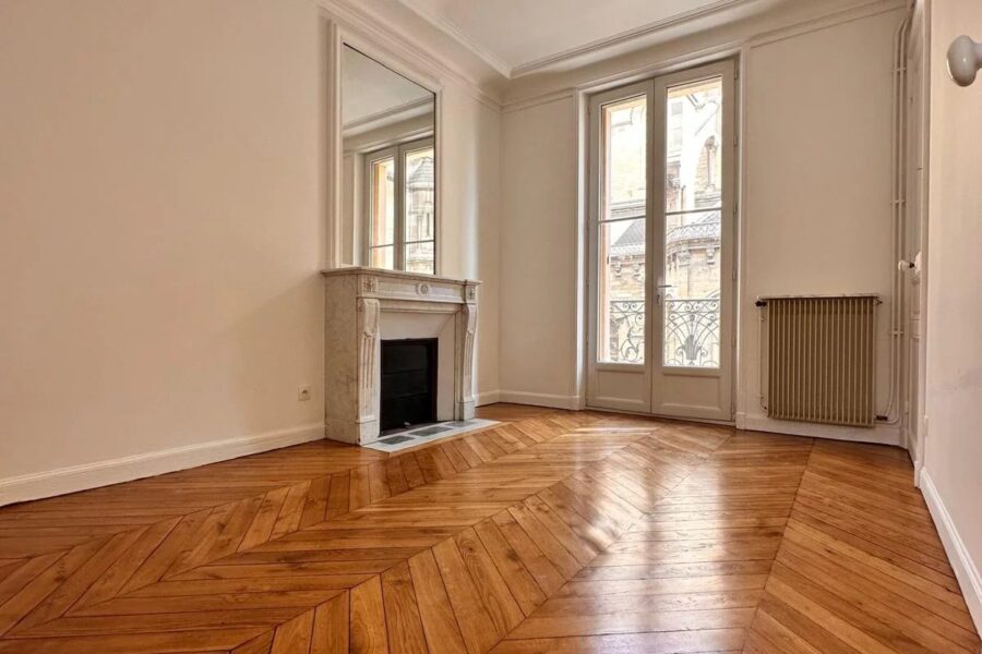 Appartement à vendre à Paris 11ème — Vue sur la ville — photo 5