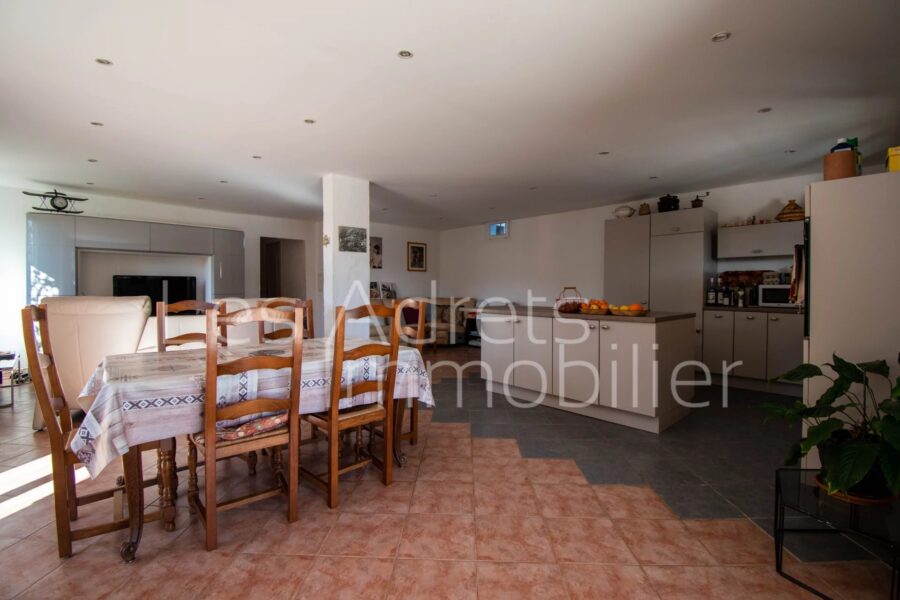 Maison à vendre à Les adrets-de-l&rsquo;estérel — Vue montagne — photo 12
