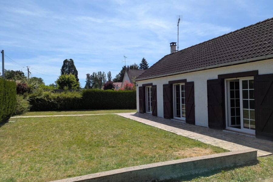 Maison à vendre à Courtenay — Vue parc & jardin — photo 2