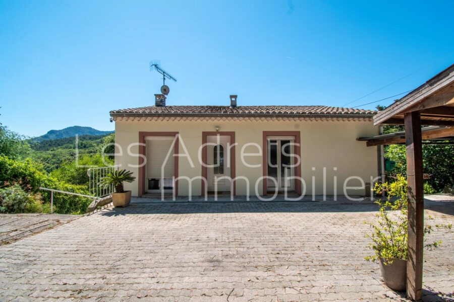 Maison à vendre à Les adrets-de-l&rsquo;estérel — Vue montagne — photo 6