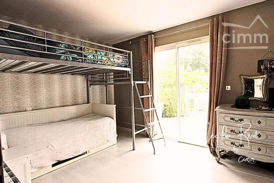 Maison à vendre à Biganos — Vue parc & jardin — photo 1