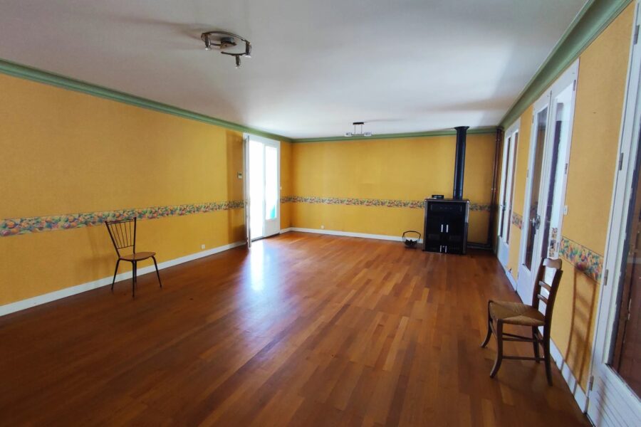 Maison à vendre à Mirebeau — Vue parc & jardin — photo 11