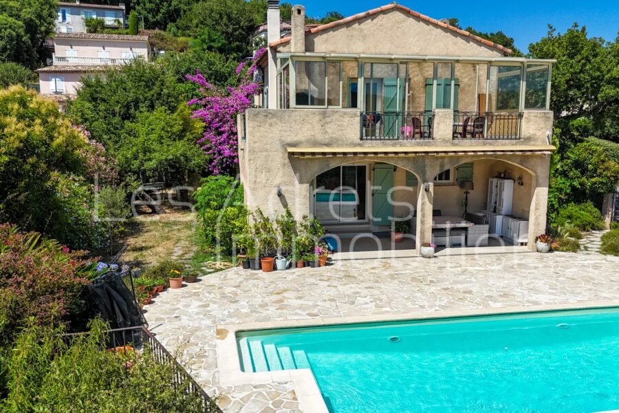Maison à vendre à Les adrets-de-l&rsquo;estérel — Vue montagne — photo 2