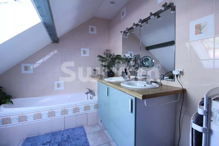 Maison à vendre à Aix-les-bains — Vue montagne — photo 11