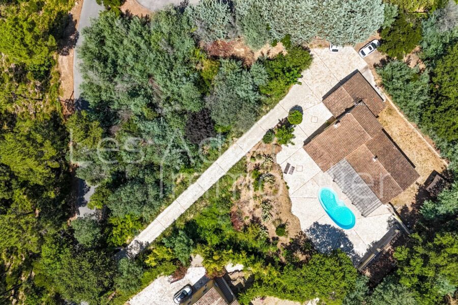 Maison à vendre à Les adrets-de-l&rsquo;estérel — Vue montagne — photo 4