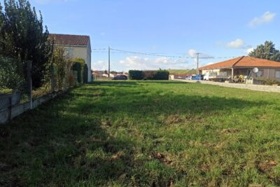 Terrain à vendre à Les martres-d&rsquo;artière