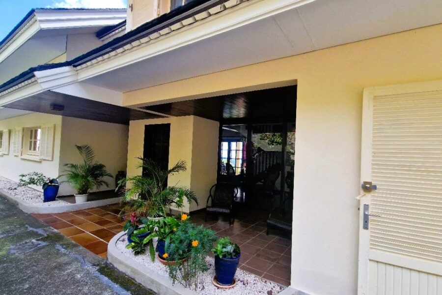 Maison à vendre à Saint-denis — Vue mer — photo 12