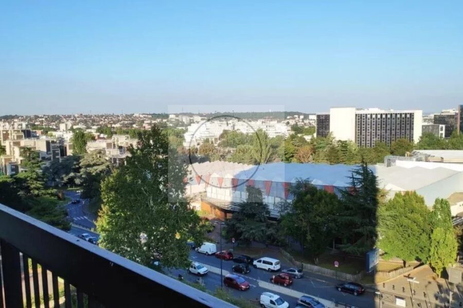 Appartement à vendre à Fontenay-sous-bois — Vue sur la ville — photo 1