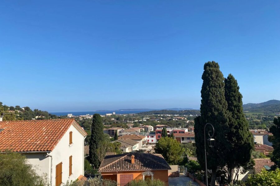 Appartement à vendre à Bormes-les-mimosas — Vue mer — photo 1