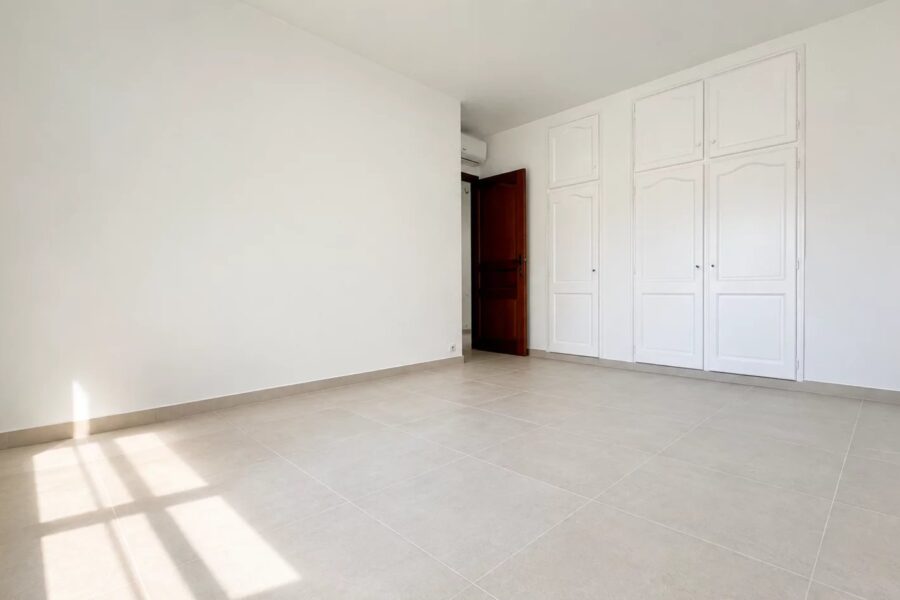 Maison à louer à La turbie — Vue mer — photo 13