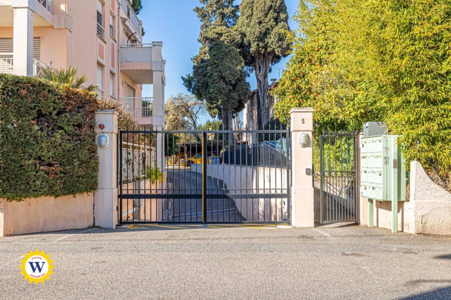 Appartement à vendre à Saint-laurent-du-var — Vue sur la ville — photo 15