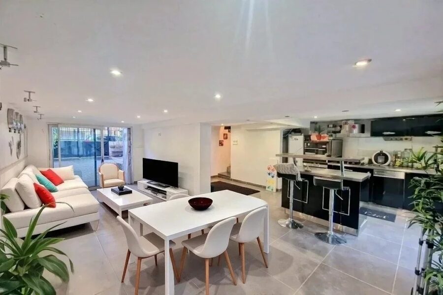Maison à vendre à Villemomble — Vue parc & jardin — photo 2