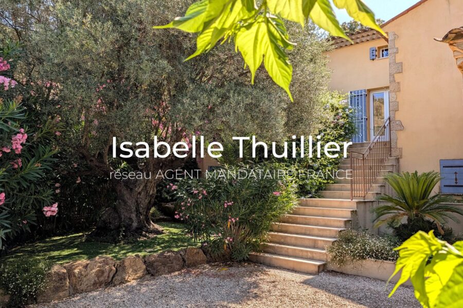 Maison à vendre à La croix-valmer — Vue montagne — photo 2