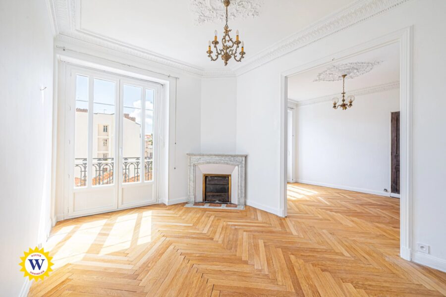 Appartement à louer à Nice — Vue sur la ville — photo 4