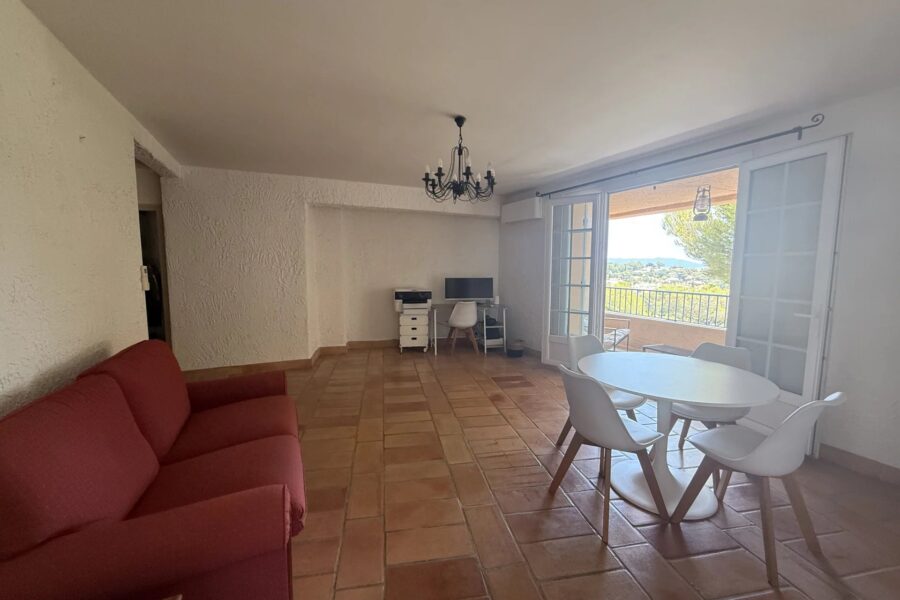 Appartement à vendre à Cavalaire-sur-mer — Vue mer — photo 3